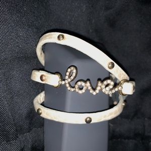 Leather and crystal double bracelet.